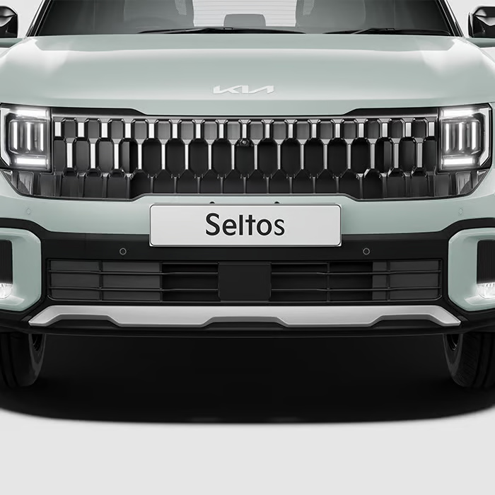 Kia Seltos digital tiger grill and hood integration